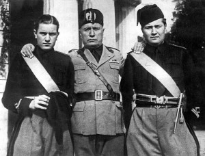 Benito Mussolini con i figli Bruno (a sinistra) e Vittorio                                      (da mussolinibruno.blogspot.com)