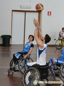 Canestro facile di Luca Cincotta (foto Roberto Quartarone)