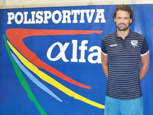 Matteo Gottini con la polo dell'Alfa