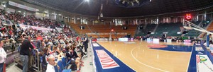 Il pubblico del PalaDozza durante la finale femminile (foto A. Parisi)