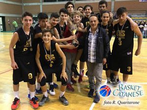 Il Cubs Catania Under-15 campione di Sicilia, premiato dal consigliere Aleo (foto R. Quartarone)