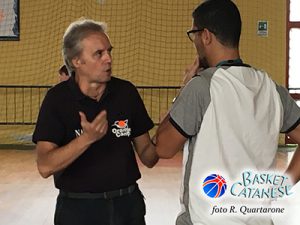 Riccardo Cantone parla con Mattia Viola (foto R. Quartarone)