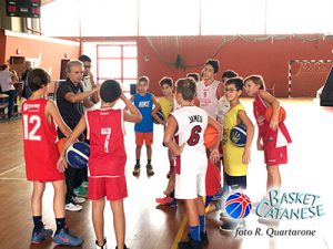 Il gruppo a colloquio con il coach (foto R. Quartarone)